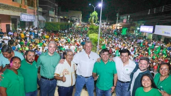 Demócrata reafirma compromiso con desarrollo productivo y autonomía en Chiquitos, apoyado por líderes locales prominentes.