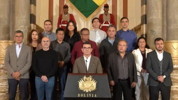 "El PDC reconocce errores en su apoyo al presidente Paz y pide cambios en la designación de autoridades para fortalecer