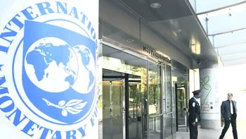 Bolivia logra un giro económico acelerado en solo 11 semanas, reconocido por organismos financieros internacionales.