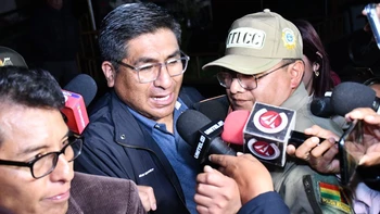 Fiscalía solicita detención preventiva para exministros Huanca y Mamani por caso de corrupción en compra de harina subvencionada.