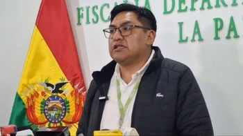 Fiscalía emite segunda citación para representante de Botrading tras demora en respuesta paraguaya sobre cooperación internacional.