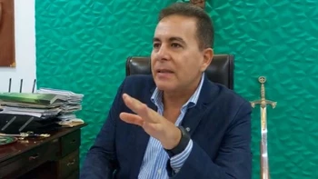 Gobierno de Beni anuncia huelga de hambre si no recibe transferencias y salarios a familiares del sector salud después de