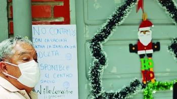 Gobierno activa alerta epidemiológica por influenza A H3N2, desencadenando búsqueda de vacunas en centros de salud.