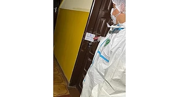 Orden de aprehensión contra el presunto feminicida que mató y abandonó a su pareja en un alojamiento de Santa Cruz