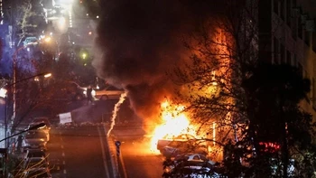 La represión en Irán provoca al menos 648 muertes y miles de heridos, impulsando sanciones comerciales estadounidenses