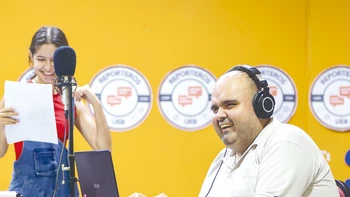 El docente ciego José Severiche lucha por la educación inclusiva y superar barreras para los estudiantes con discapacidad visual en