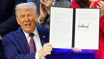 "Donald Trump lanza 'Consejo de Paz' como alternativa a la ONU con amplios poderes y control"