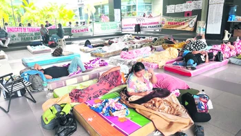 Trabajadores de salud en huelga de hambre y paro por salarios adeudados y condiciones precarias en hospitales públicos