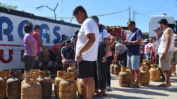 "Escasez y protestas por gas licuado de petróleo en seis regiones del país: factores detrás de la sobredemanda y bloqueos"