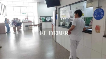 Trabajadores de salud cruceños anuncian paro departamental por adeudos salariales y compromisos no cumplidos con la Alcaldía y Gobernación.