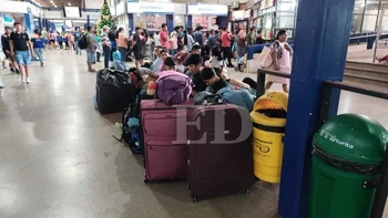 Ajustes en precios de transporte interdepartamental ante aumento de costos operativos y falta de tarifa definitiva establecida