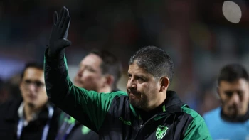 Óscar Villegas perfila estrategia para repechaje y apunta a disputar el Mundial con una selección boliviana creciente