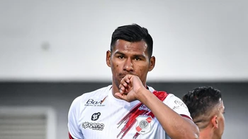 Oriente Petrolero considera a Willan Álvarez como opción clave para fortalecer su ataque y reemplazar a Jaume Cuéllar.