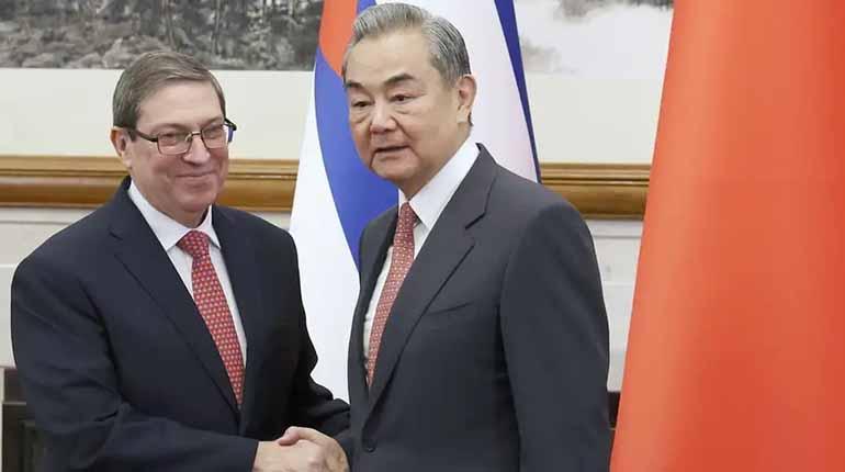 China reitera apoyo a Cuba en momentos de crisis energética y critica interferencia extranjera en soberanía nacional.