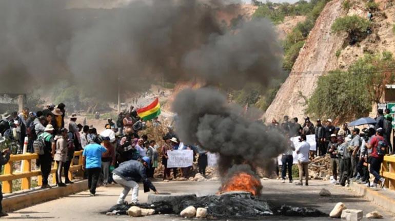 La Comisión del Senado pospone tratamiento de Ley antibloqueos para garantizar legitimidad social y recoger información sectorial.