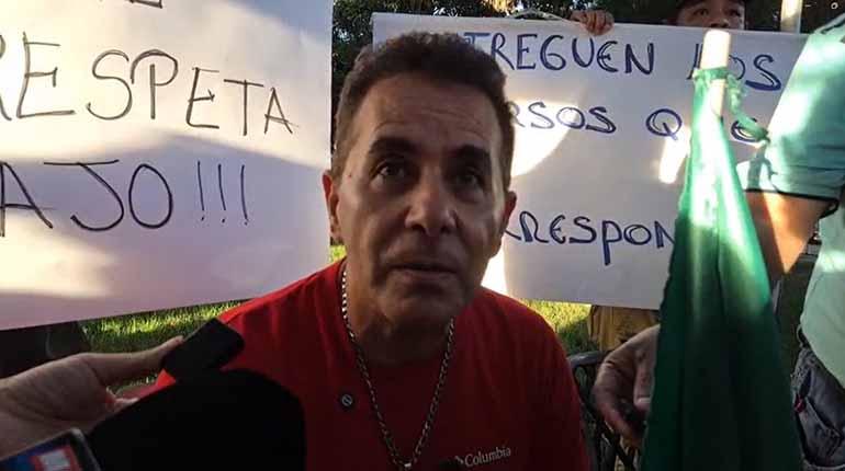 Gobernador del Beni lidera protestas masivas en demanda de desembolsos económicos pendientes para el sector salud y funcionarios locales.