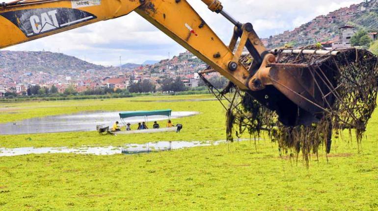 Mejora de calidad del agua en la laguna Alalay mediante control de macrófitas y reflotación del nivel hídrico