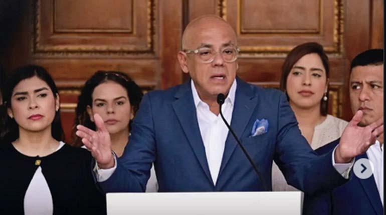 Venezuela libera cientos de presos políticos en un gesto de búsqueda de paz y reconciliación nacional.