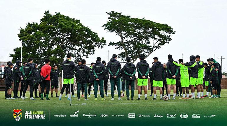 La Selección Boliviana planea intensificar entrenamientos en Santa Cruz para prepararse ante tres partidos amistosos y el repechaje mundialista.