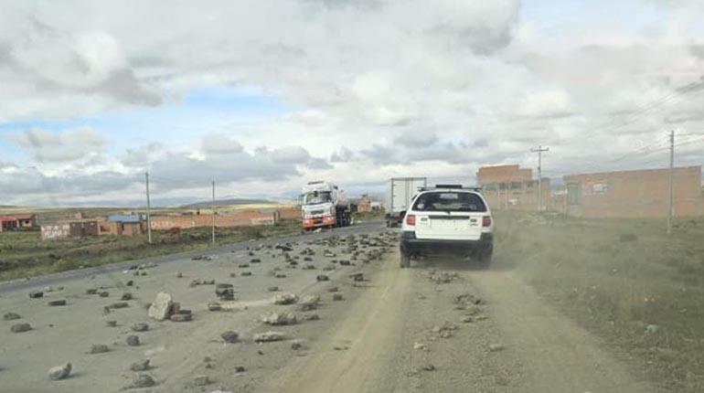 Ley antibloqueo busca sancionar con cárcel a responsables y indemnizar a víctimas con penas específicas por grados de participación.