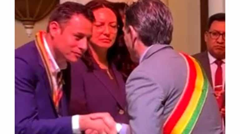 Paz y Lara coinciden en la celebración del aniversario de Oruro, pese a su distancia política en otros frentes.