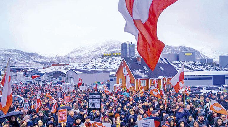 "Trump demanda control sobre Groenlandia, desencadenando una disputa diplomática con la UE y la OTAN".