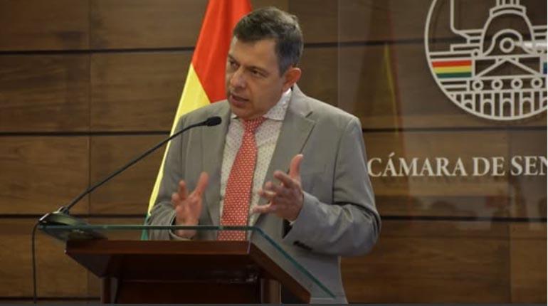 El Senado investiga presunto sobreprecio en compra de petróleo y llama a transparencia en contratos del pasado