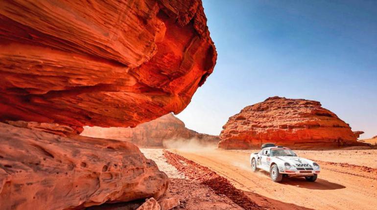 Tosha Schareina lidera el Rally Dakar 2026 con victorias consecutivas en etapas maratón y desafíos extremos en Arabia Saudí.