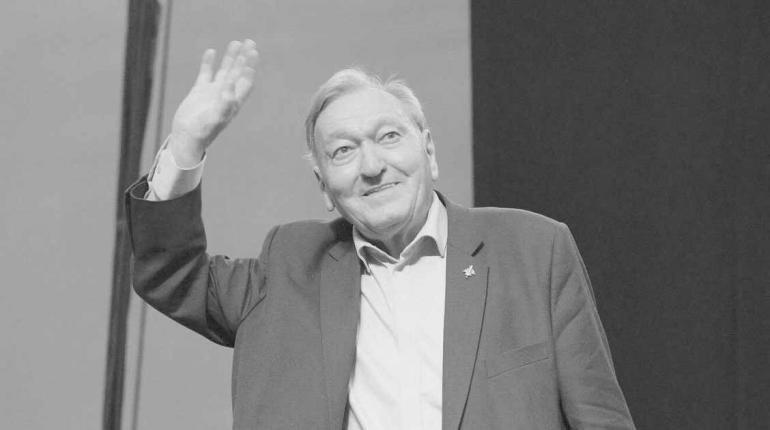 Erich von Däniken, escritor suizo, deja huella con teorías sobre vida extraterrestre en estructuras antiguas