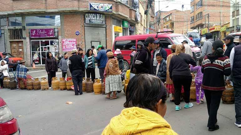Control temporal en la venta de gas por cédula de identidad y una garrafa por persona hasta normalizar la demanda.