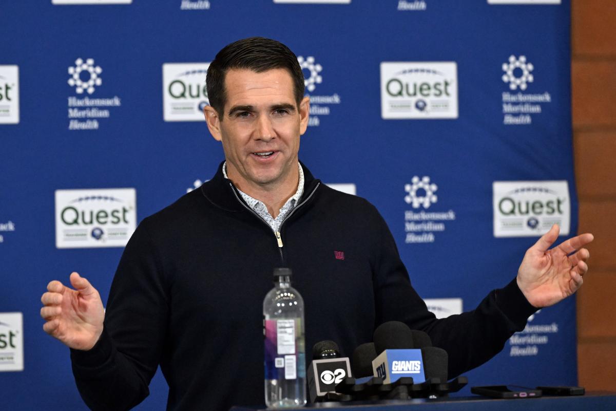 Joe Schoen supera expectativas y vuelve como GM de Giants después de una temporada desastrosa en el campo