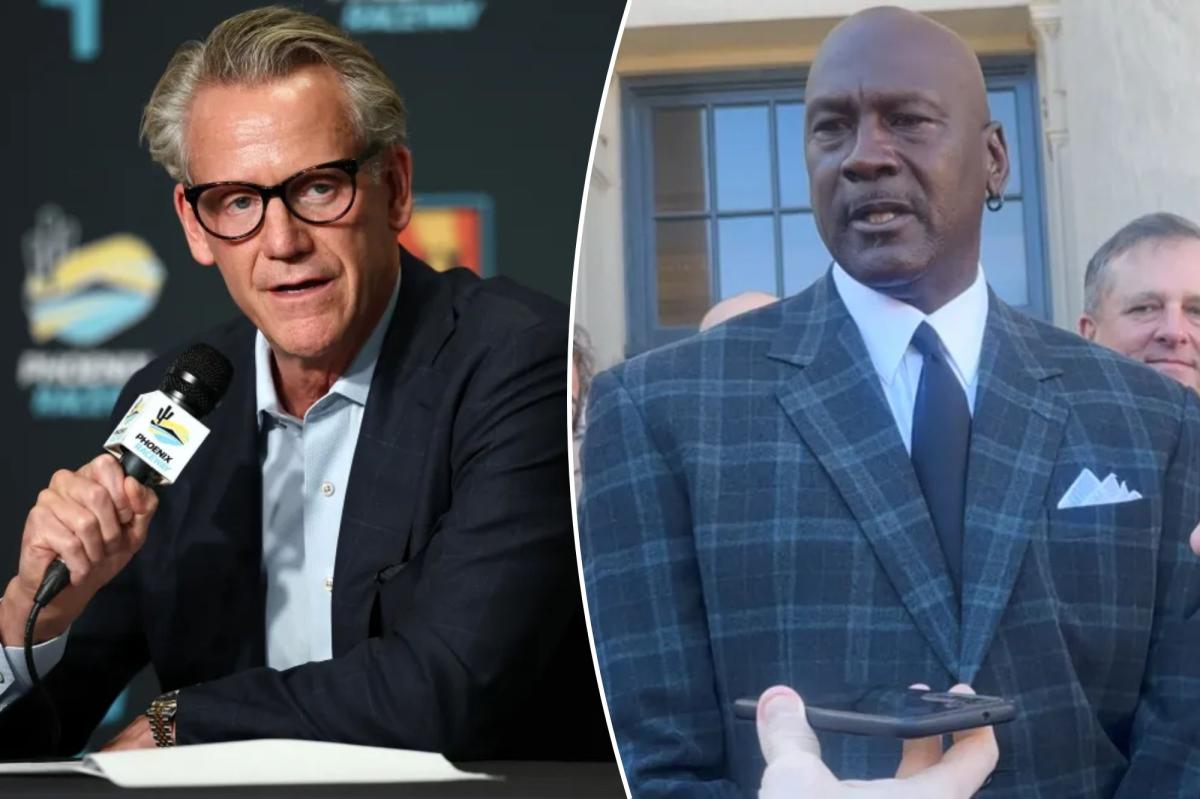 El comisionado de NASCAR Steve Phelps renuncia después de ser desenmascarado por mensajes chocantes en el juicio antitrust.