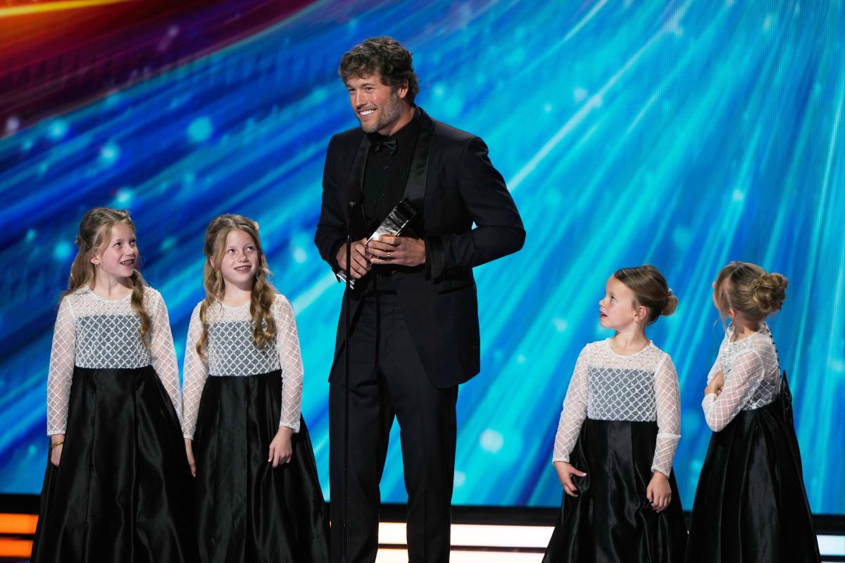 Matthew Stafford anuncia su regreso al campo en la temporada próxima con el objetivo de alcanzar el título del Super