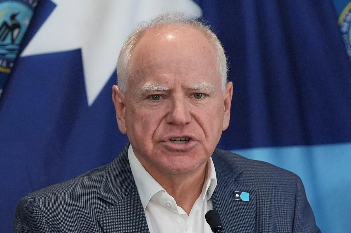 Minnesota's Efforts to Resist Federal Immigration Enforcement Spark Debate Over States' Rights and Supremacy Clause