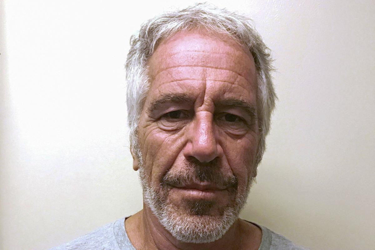 La justicia federal estadounidense se ve absorbida por una investigación sobre Jeffrey Epstein sin pruebas de su teoría del complot.