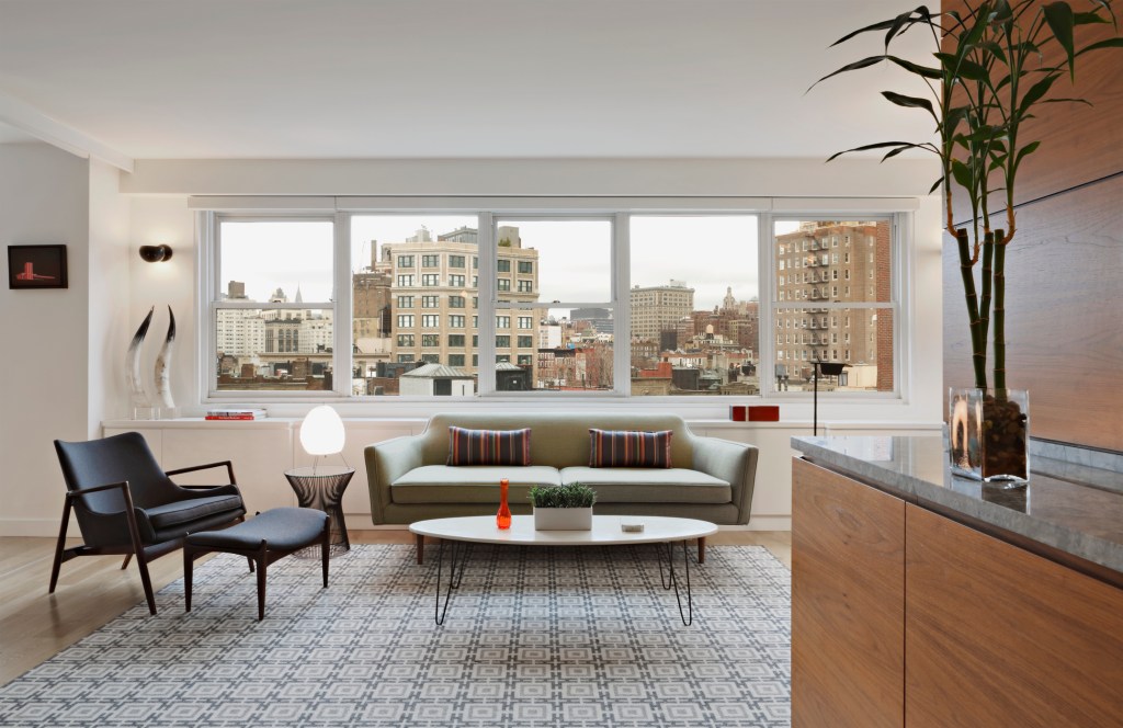 Equipamiento inteligente para el hogar: gadgetos que te ayudan a sentirte cómodo en tu primer apartamento