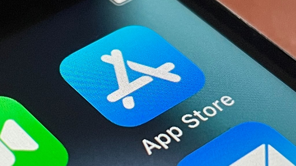 Apple retiene cambios en App Store de Texas mientras se sigue monitoreando el proceso legal y desafío constitucional.