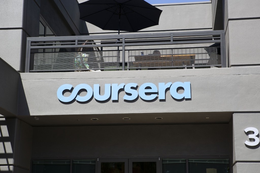 Coursera y Udemy anuncian un acuerdo de fusión por valor de 2,5 billones de dólares para dominar el aprendizaje en