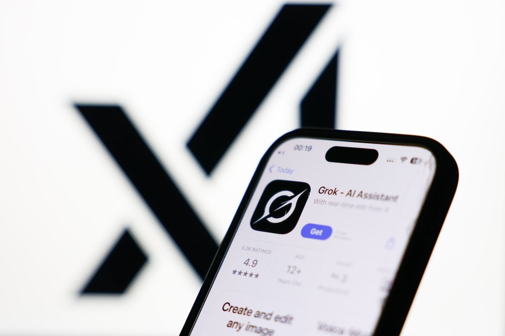 La mitad de la equipo fundador de xAI abandona la empresa en medio de desafíos técnicos y financieros cruciales para