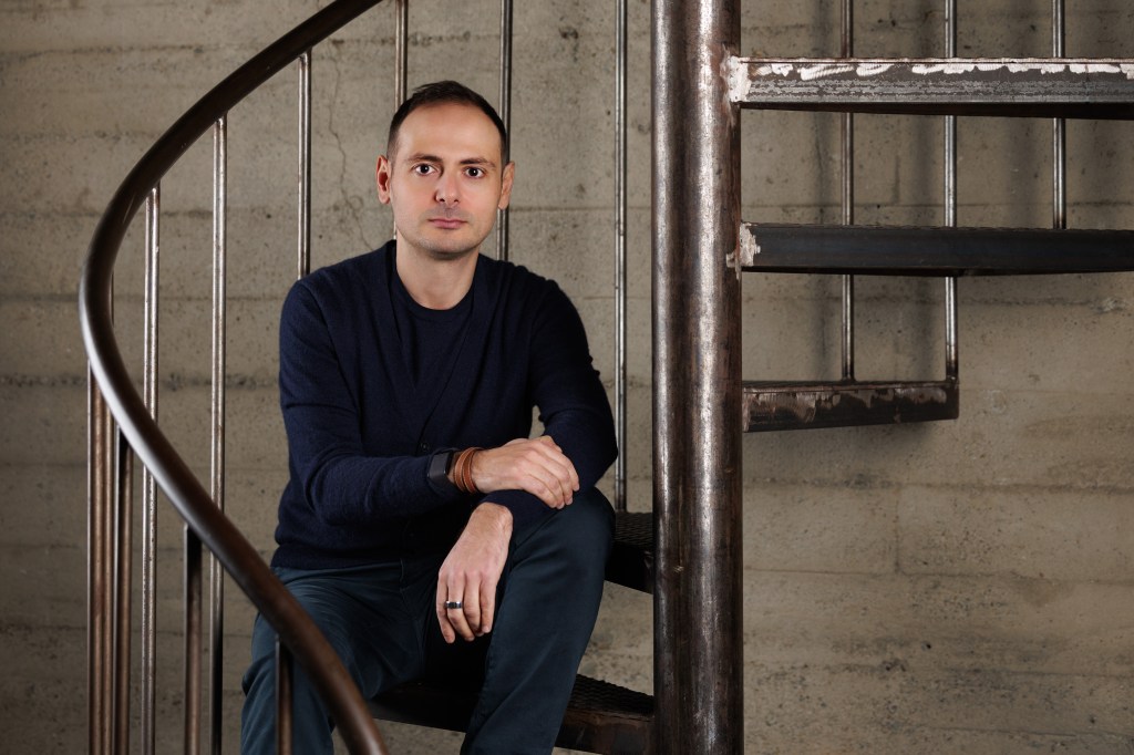 Sapiom obtiene financiamiento de $15 millones para desarrollar capas financieras para agentes inteligentes empresariales