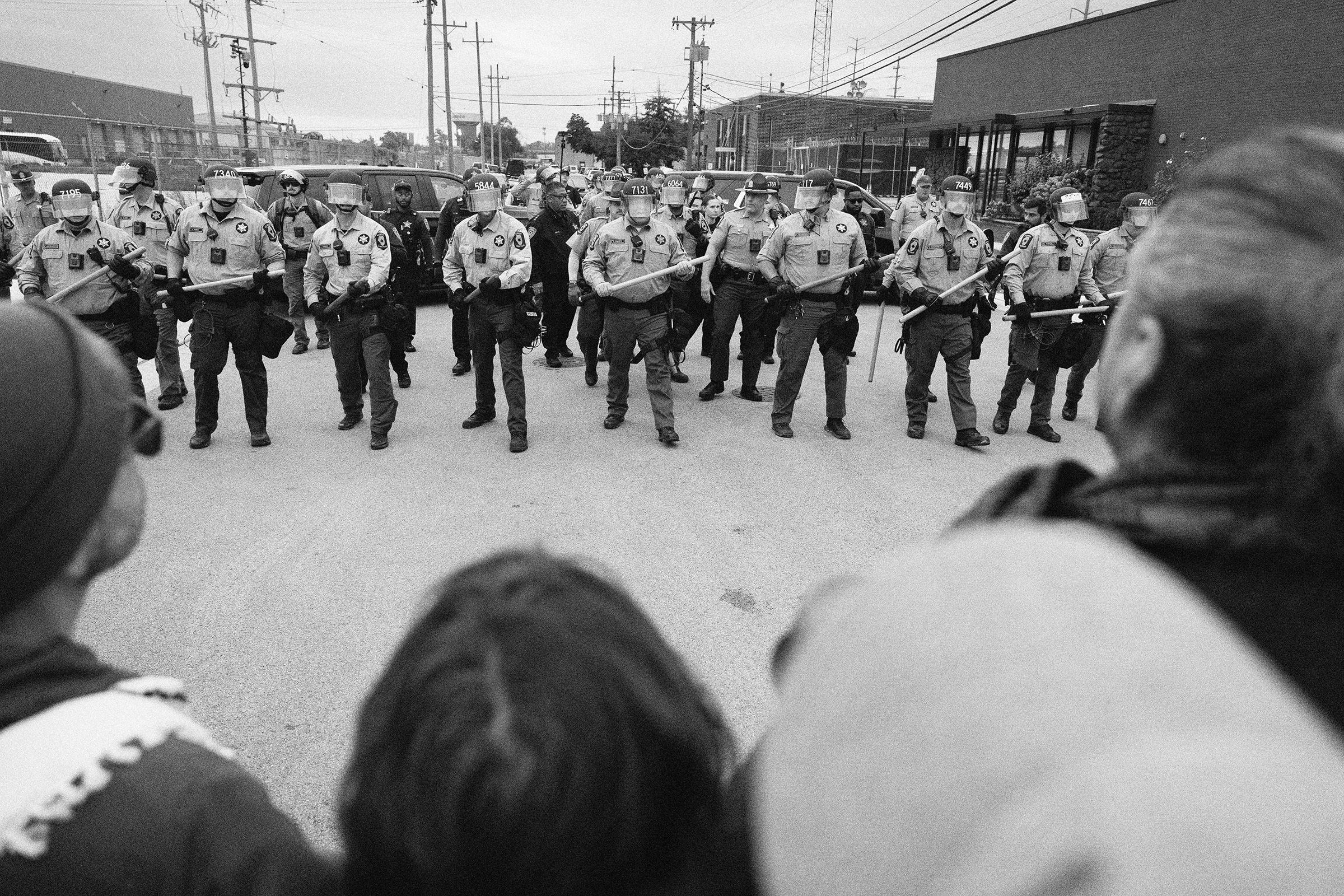 "Prepararse para Protestar: Asegurando la Privacidad en el Edad de Vigilancia Digital"