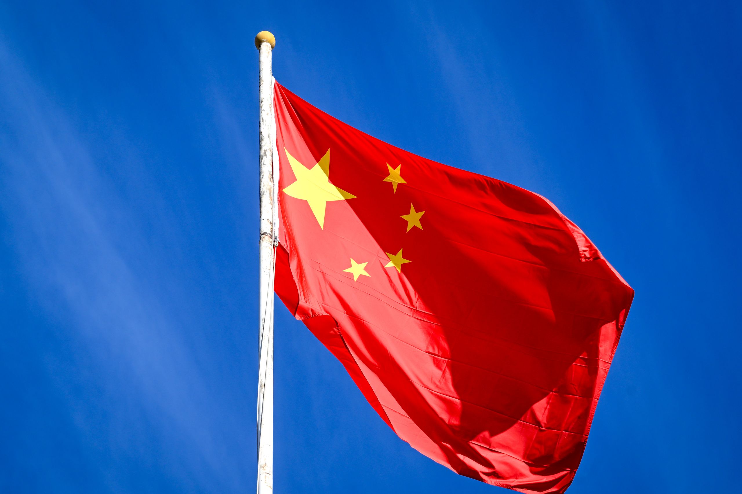 La decisión de EE.UU. sobre el hacking chino "Salt Typhoon" refleja la priorización de la política económica sobre la seguridad