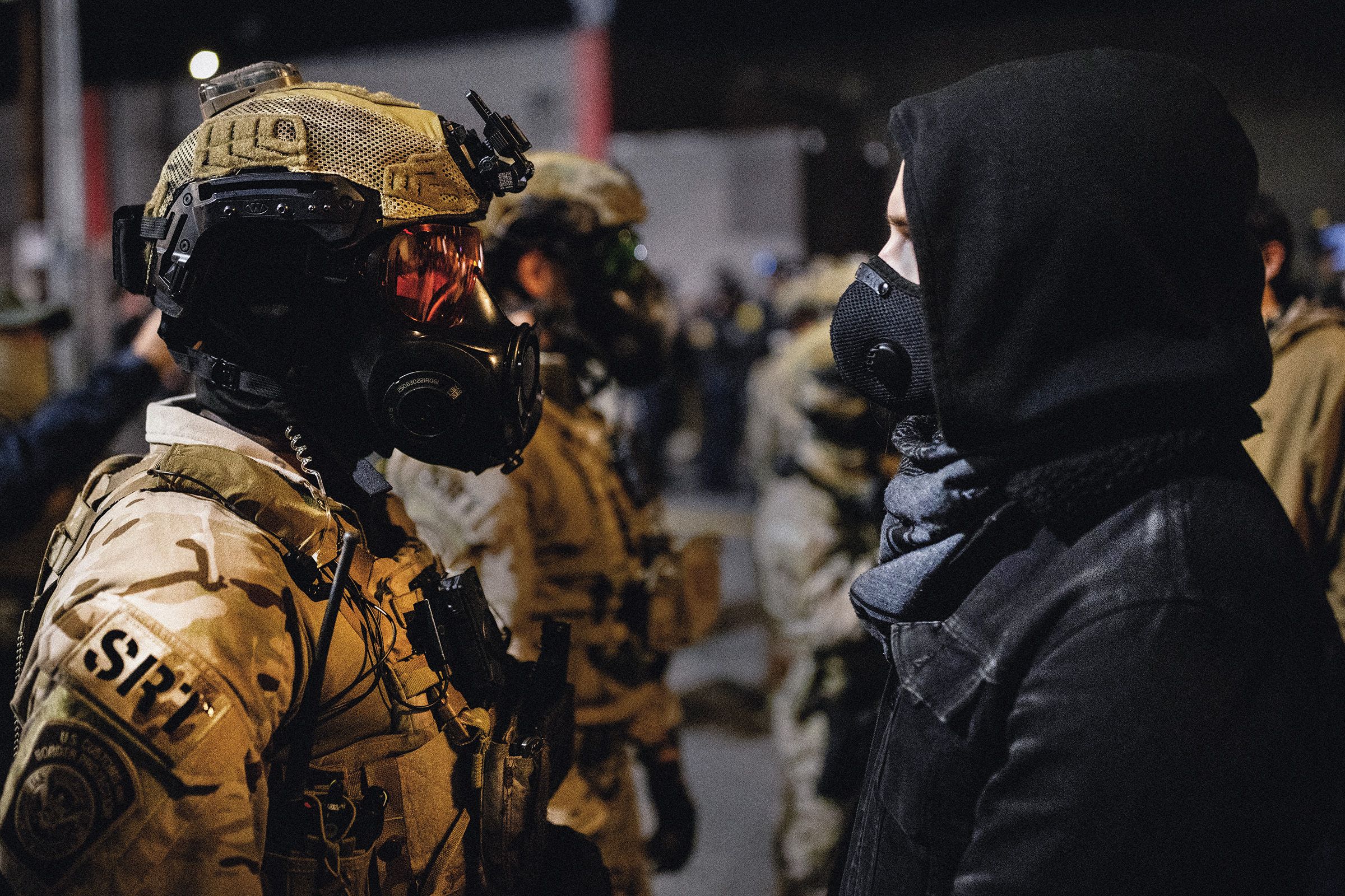 "La transformación de la ley y el orden en Minnesota: Operaciones paramilitares y violencia contra protestantes"